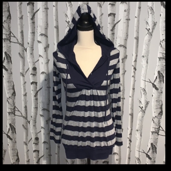 Splendid Tunic - Picture 2 of 4